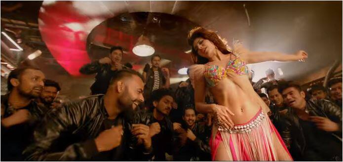  जैकलीन ने कहा, 