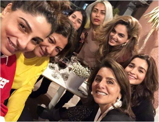 आलिया के जन्मदिन पर एक और खास मेहमान रनबीर की मां नीतू कपूर भी पहुंचीं.