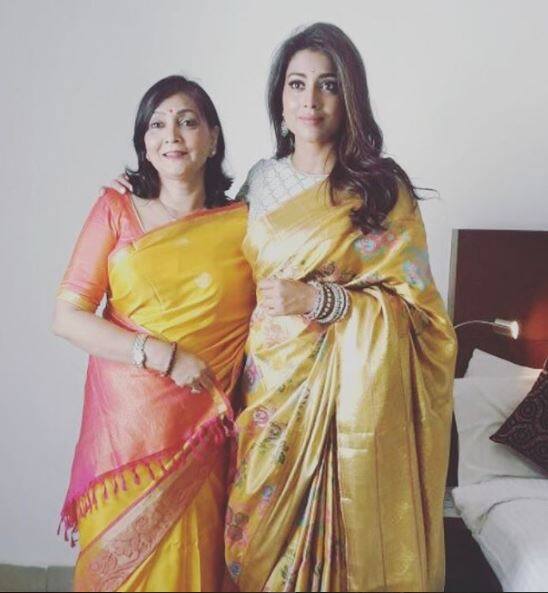 पिछली दिनों ऐसी खबरें थी कि दोनों उदयपुर में डेस्टिनेशन वेडिंग करने वाले हैं लेकिन ऐसा कुछ नहीं हुआ.