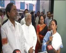 देश में तीसरे मोर्चे की सुगबुगाहट शुरू, ममता बनर्जी से मिले केसीआर