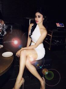 मौनी रॉय को मिल गया है \'Boy-Friend\', इंस्टाग्राम पर शेयर की तस्वीरें 