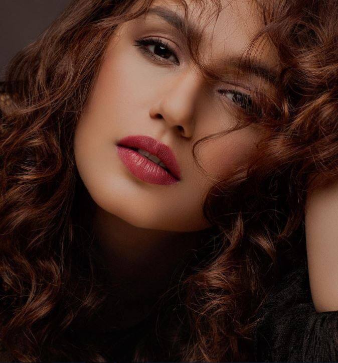 हूमा सोशल मीडिया पर काफी एक्टिव हैं और अपनी खूबसूरत तस्वीरों अपने इंस्टाग्राम पर शेयर करती रहती हैं. (फोटो: इंस्टाग्राम/हुमा कुरैशी)