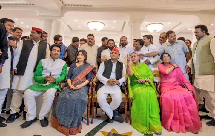 UP Rajya Sabha Election 2018 BJP SP BSP Congress dinner party राज्यसभा चुनाव से पहले आज बीएसपी-कांग्रेस के MLAs की बैठक, अखिलेश को मिला राजा भैया का साथ