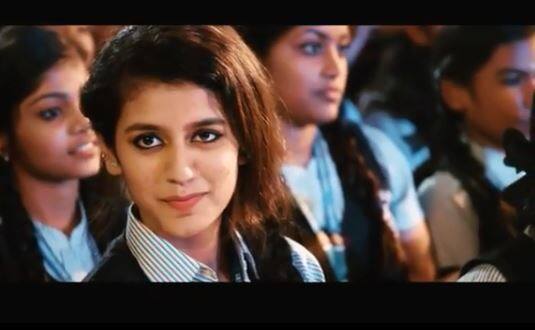 मलयालम फिल्म 'Oru Adaar Love' के गाने 'Manikya Malaraya Poovi' में उन्होंने नैनो के ऐसे बाण चलाए कि वो रातों-रात स्टार बन गईं.  