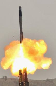 भारत ने किया ब्रह्मोस सुपरसोनिक क्रूज मिसाइल का सफल परीक्षण, रक्षामंत्री ने दी बधाई