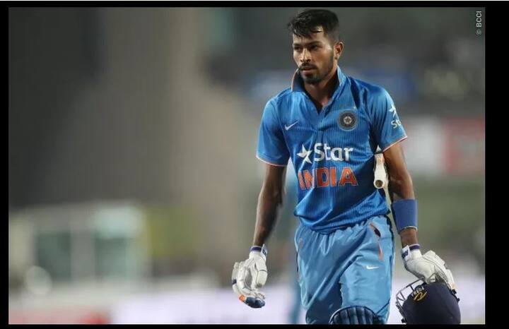 एक कोर्ट आदेश के बाद अपनी सफाई में पांड्या ने कहा कि उनके मन में अंबेडकर के प्रति अत्यंत आदर और सम्मान है. 