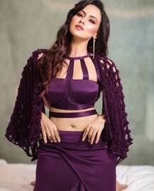 सना खान ने इंस्टाग्राम पर दिखाया अपनी खूबसूरती का जलवा, देखें तस्वीरें