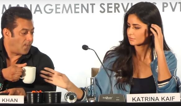 salman khan and katrina kaif viral video from press conference exchanging coffee mug VIDEO: प्रेस कॉन्फ्रेंस में झलका सलमान-कैटरीना का प्यार, एक ही मग में शेयर की कॉफी