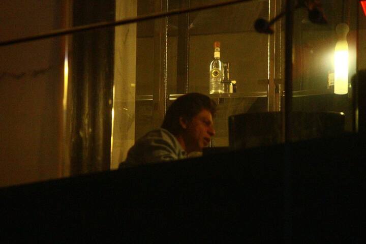 आगे देखिए शाहरूख और गौरी की कुछ तस्वीरें