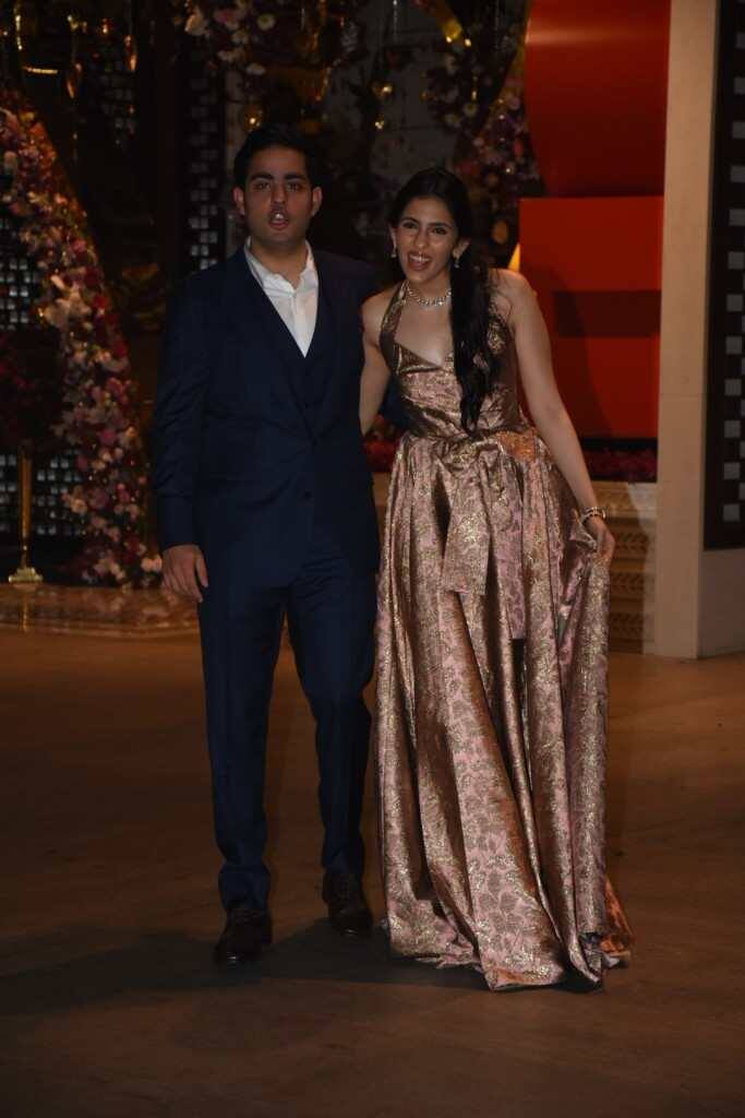 इस पार्टी में तमाम नामी हस्तियों ने शिरकत की. जहां बॉलीवुड और क्रिकेट के स्टार्स ने इस पार्टी में हिस्सा लिया. (तस्वीर: मानव मंगलानी)