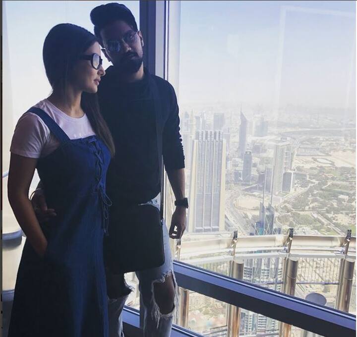 इससे पहले हिना और रॉकी दोनों श्रीलंका घूमने गए थे.