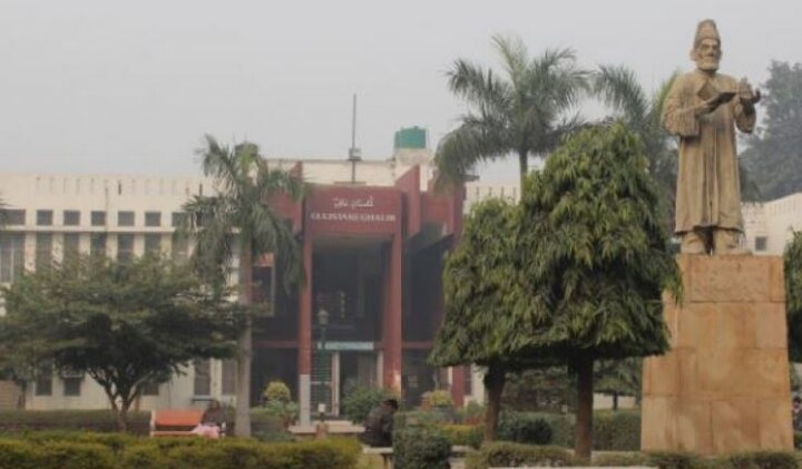 jmi.ac.in.  Apply for 52 non teaching & other academic posts in jamia millia islamia university JMI Recruitment 2018: जामिया मिल्लिया इस्लामिया यूनिवर्सिटी में इन पदों पर निकली हैं नौकरियां