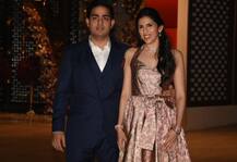 आकाश अंबानी और श्लोका मेहता की इंगेजमेंट पार्टी की Inside तस्वीरें यहां देखिए