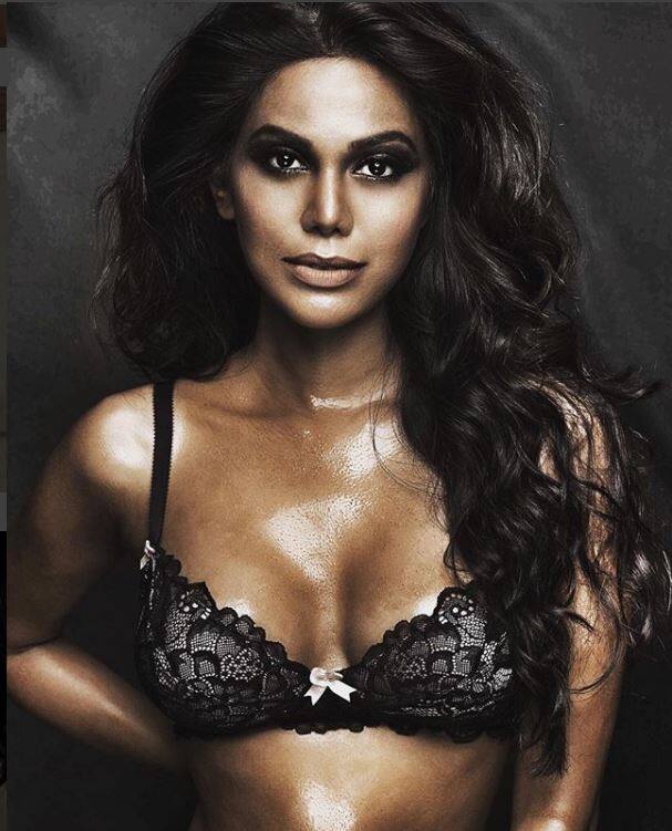  (Photo: @natashasuri)