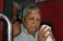 एम्स ने कहा- ‘बिल्कुल फिट’ तो भड़के लालू, कहा- ‘साजिश के तहत मुझे वापस भेज रहा है मोदी का डॉक्टर’