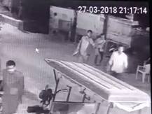 दोनों हाथों में पिस्टल लेकर हिस्ट्रीशीटर ने की सरेआम फायरिंग, सीसीटीवी में कैद हुआ वीडियो