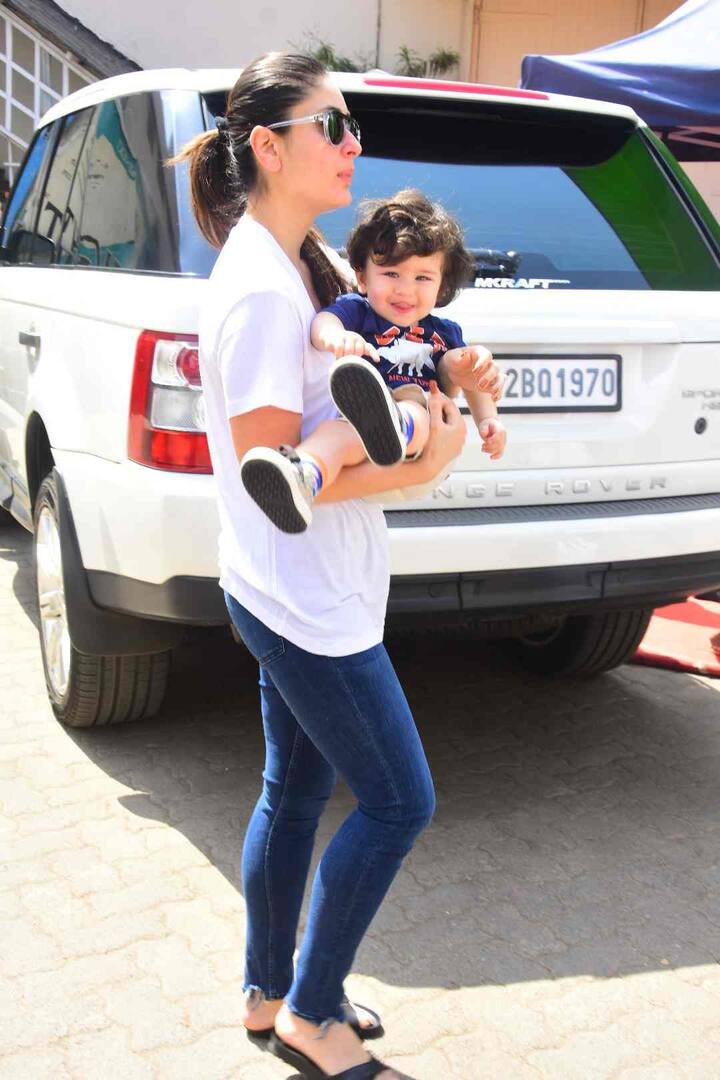 इस मौके को खास बनाने के लिए मम्मी करीना बेटे तैमूर को लेकर पहुंची थी.