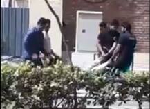 विदेशी छात्रों के साथ गार्डों ने की मारपीट, सोशल मीडिया पर वायरल हुआ वीडियो