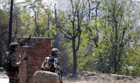 जम्मू-कश्मीर: सेना का बड़ा ऑपरेशन, 11 आतंकी ढेर, एक ज़िंदा पकड़ा गया, 3 जवान भी शहीद जम्मू-कश्मीर: सेना का बड़ा ऑपरेशन, 11 आतंकी ढेर, एक ज़िंदा पकड़ा गया, 3 जवान भी शहीद