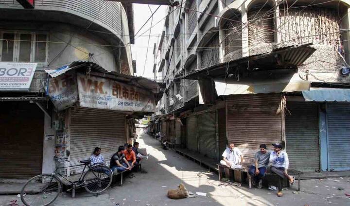 उन्होंने कहा कि बीजेपी की मानसिकता जातिवादी है. बीजेपी सरकारी शक्तियों और संसाधनों के दमपर इसे बढ़ावा दे रही है.