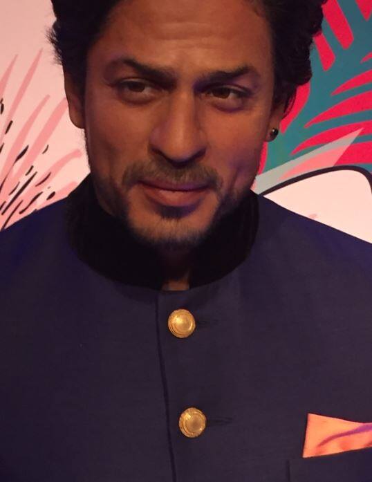 पुतले को सेंट्रल और पुरानी दिल्ली के इलाकों में भी प्रशंसकों के बीच ले जाया गया.