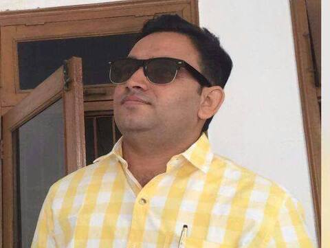 शादीशुदा पुलिसवाले पर लड़की के अपहरण का आरोप, FIR लिखाने से शुरु हुई थी कहानी शादीशुदा पुलिसवाले पर लड़की के अपहरण का आरोप, FIR लिखाने से शुरु हुई थी कहानी
