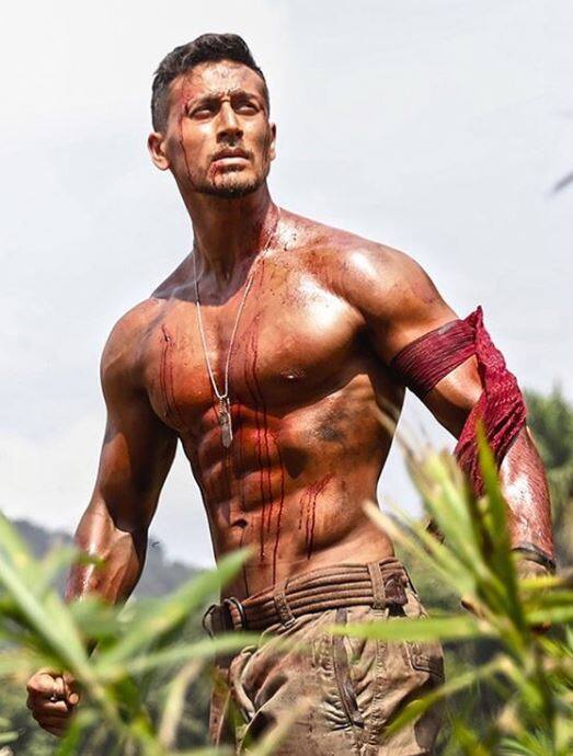 बॉलीवुड अभिनेत्री दिशा पाटनी और टाइगर श्रॉफ की फिल्म 'बागी 2' इन दिनों बॉक्स ऑफिस पर धमाल मचा रही है. जबरदस्त एक्शन से भरपूर इस फिल्म का निर्देशन अहमद खान की तरफ से किया गया है.