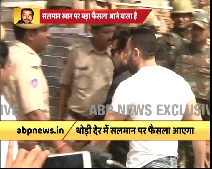 सलमान खान के साथ उनके बॉडीगार्ड शेरा मौजूद थे.