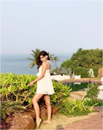 करिश्मा 'आहट' और 'सिलसिला प्यार का' जैसे टीवी सीरियल्स में अपनी अदाकारी का जलवा बिखेर चुकीं हैं. 