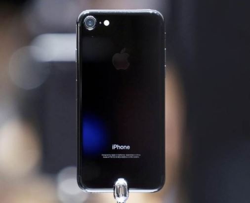 Flipkart Apple Week: iPhones पर मिल रहा है बंपर डिस्काउंट, यहां जानें