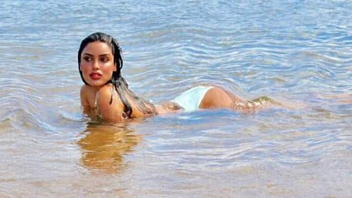  रियलिटी शो में नजर आने के बाद गिजेल एडल्ट कॉमेडी फिल्म 'मस्तीजादे' और 'क्या कूल हैं हम 3' में नजर आई थीं.