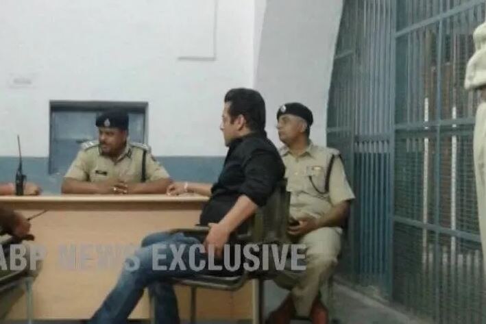 सोफिया ने भारतीय कानून की तारीफ करते हुए लिखा, ‘आज, हिंदुस्तान मजबूती से खड़ा हो सकता है और दुनिया को गर्व से अपना सिर उठा कर बता सकता है कि भारत में न्याय होता है. आज गरीब लोगों को यह उम्मीद जागी है कि वह उन लोगों के खिलाफ न्याय के लिए लड़ सकते हैं जो कानून का मजाक उड़ाते हैं. आज मैं कह सकती हूं, हिंदुस्तान जिंदाबाद.’