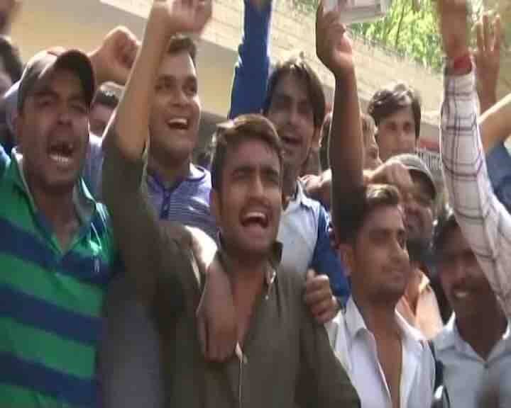 इसे लेकर आर्म्स एक्ट सहित सलमान पर कुल चार केस दर्ज थे. तीन मामलों में सलमान खान बरी हो चुके हैं. ये चौथा मामला  कांकाणी गांव का है.