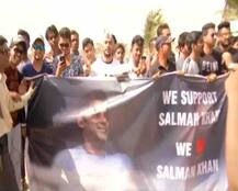 देखिए सलमान खान को जमानत मिलने पर उनके फैन्स ने किस तरह मनाया जश्न