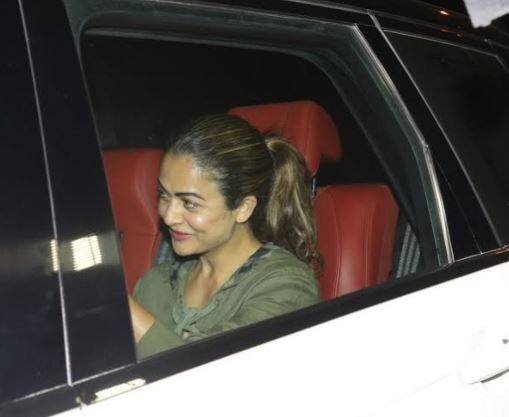 सलमान खान से मिलने जाती मलाइका अरोड़ा की बहन और बॉलीवुड अभिनेत्री अमृता अरोड़ा. (तस्वीर: मानव मंगलानी)