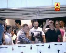 अनूठे अंदाज में सलमान ने घर के बाहर फैंस से कहा Good Night, देखिए खूबसूरत तस्वीरें