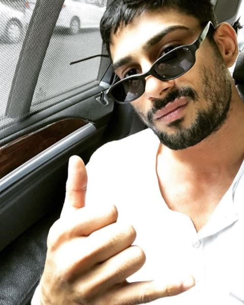 उन्हें फिल्म 'जाने तू या जाने ना' के लिए फिल्म फेयर अवॉर्ड और स्टारडस्ट अवॉर्ड भी मिल चुका है.