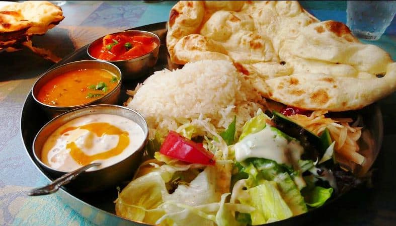 सावधान, आपकी खाने की प्लेट में भी छिपे हो सकते हैं ये खतरनाक फाइबर Be aware, Plastic fibres found in your plates and utensils सावधान, आपकी खाने की प्लेट में भी छिपे हो सकते हैं ये खतरनाक फाइबर