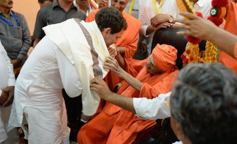 कर्नाटक चुनाव 2018: राहुल गांधी क्यों जा रहे हैं मंदिर, दरगाह और लिंगायत मठ?
