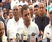 उपवास पर बवाल: राहुल बोले- ‘दलित समाज के विरोधी हैं पीएम मोदी, कुचलना चाहते हैं’