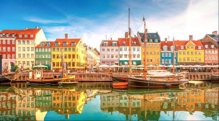 copenhagen 9वे स्थान पर है. यह शहर डेनमार्क में स्थित है.