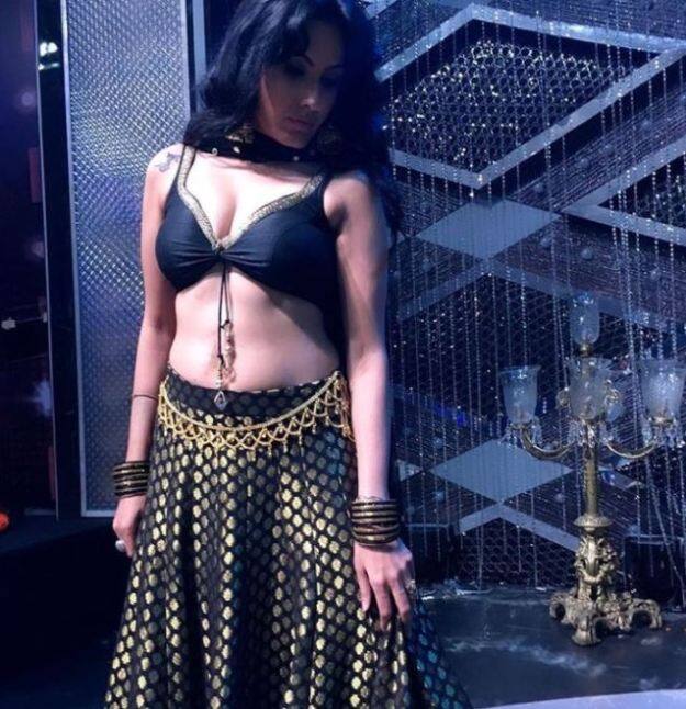 बता दें कि काम्या पंजाबी 'परवरिश' और 'बेइंतेहा' जैसे धारावाहिकों में नजर आ चुकीं हैं. कुछ समय पहले उन्होंने कहा था कि वो राजनीति में जल्द ही कदम रखने वाली हैं.