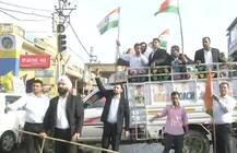 कठुआ रेप और मर्डर केस: मंदिर में नशे की टेबलेट देकर हुई थी बर्बरता, बढ़ा सियासी बवाल