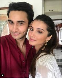 \'स्टुडेंट ऑफ द ईयर 2\' में दिखेंगी तारा सुतारिया, विनोद मेहरा के बेटे को कर रही हैं डेट, यहां देखें