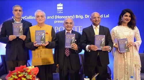 बाद में जब इस बारे में पड़ताल की गयी तो पता चला कि फिजिकेलिटी का तात्पर्य उनके स्किन कलर से था. स्टूडियो फ़िल्म में ऐसे किसी कलाकार को लेना चाहते थे, जिसकी त्वचा का रंग ब्राउन हो. प्रियंका को ये सुनकर काफ़ी दुख हुआ. (तस्वीर: मानव मंगलानी)