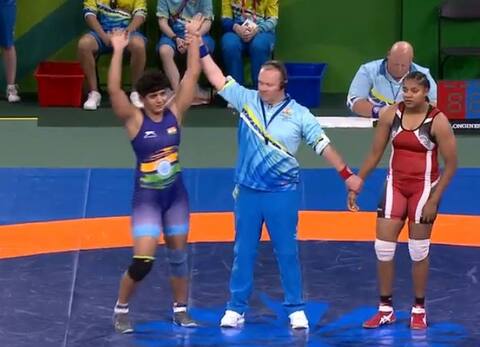 CWG 2018: किरण ने 76 किलोग्राम फ्रीस्टाइल कुश्ती में जीता ब्रॉन्ज CWG 2018: किरण ने 76 किलोग्राम फ्रीस्टाइल कुश्ती में जीता ब्रॉन्ज