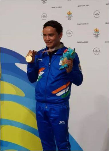 बेलमोंट शूटिग सेंटर में आयोजित पुरुषों की 10 मीटर एयर पिस्टल निशानेबाजी स्पर्धा के फाइनल में जीतू ने सोना जीता.