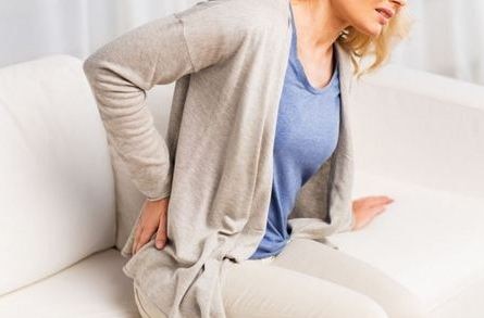 home remedies for reduce back pain in females कमरदर्द से हैं परेशान, अपनाएं ये नुस्खे