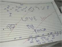 एग्जाम में पास होने के लिए स्टूडेंट की अनोखी तरकीब, कॉपी में लिखी शायरी