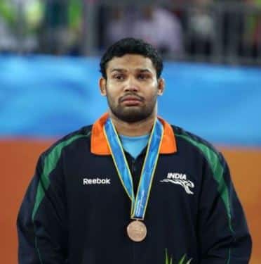  CWG 2018: Mausam Khatri Wins the silver medal CWG 2018: फ्रीस्टाइल के 97 किलोग्राम इवेंट में मौसम ने जीता सिल्वर